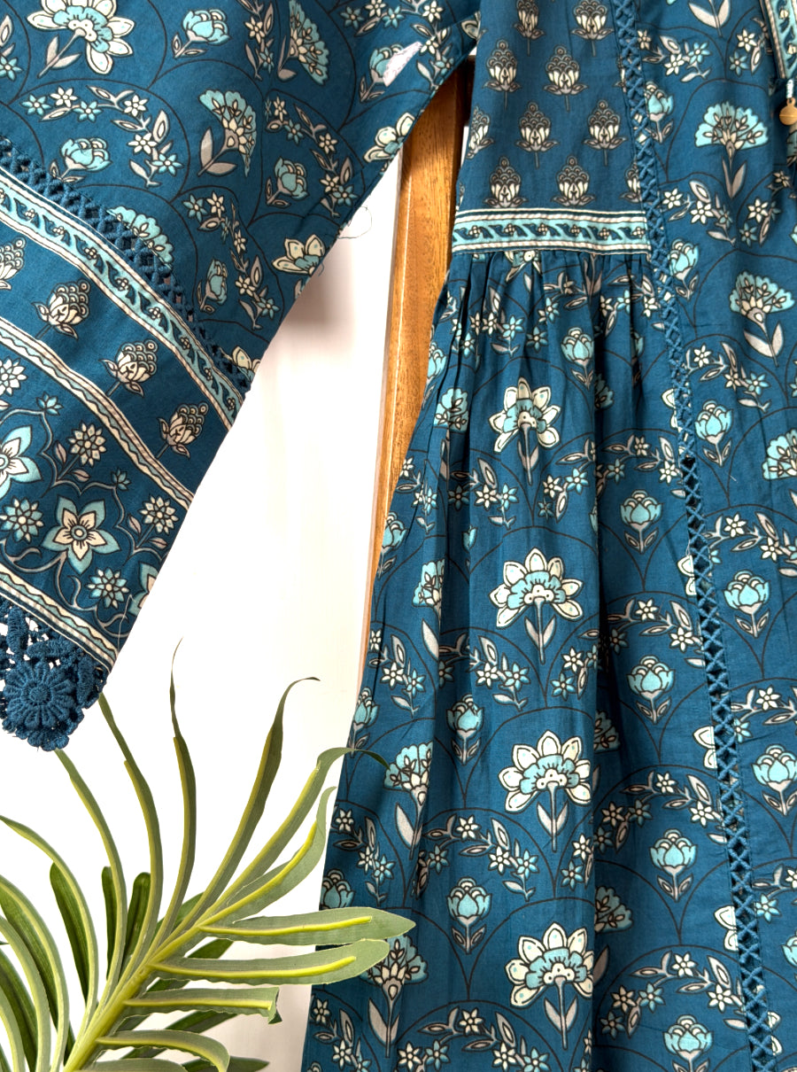 Kadambari Lace Bloom