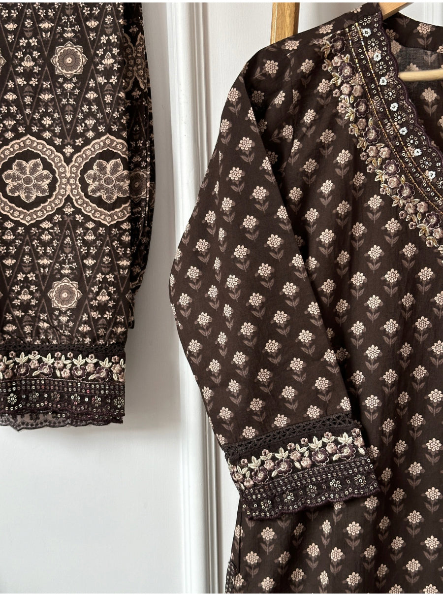 Mehr Buti Embroidered Suit Set