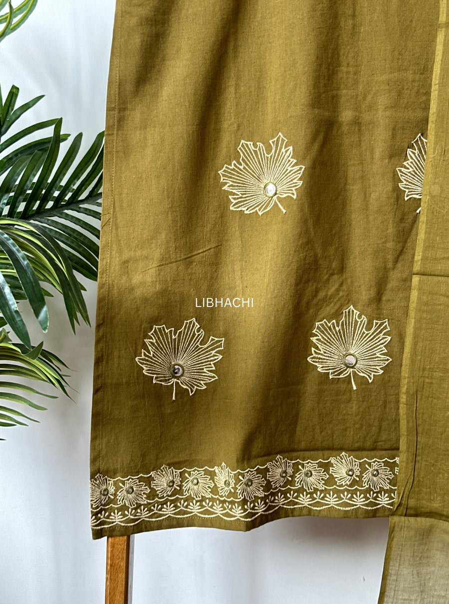 Embroidered Solid colour suit set