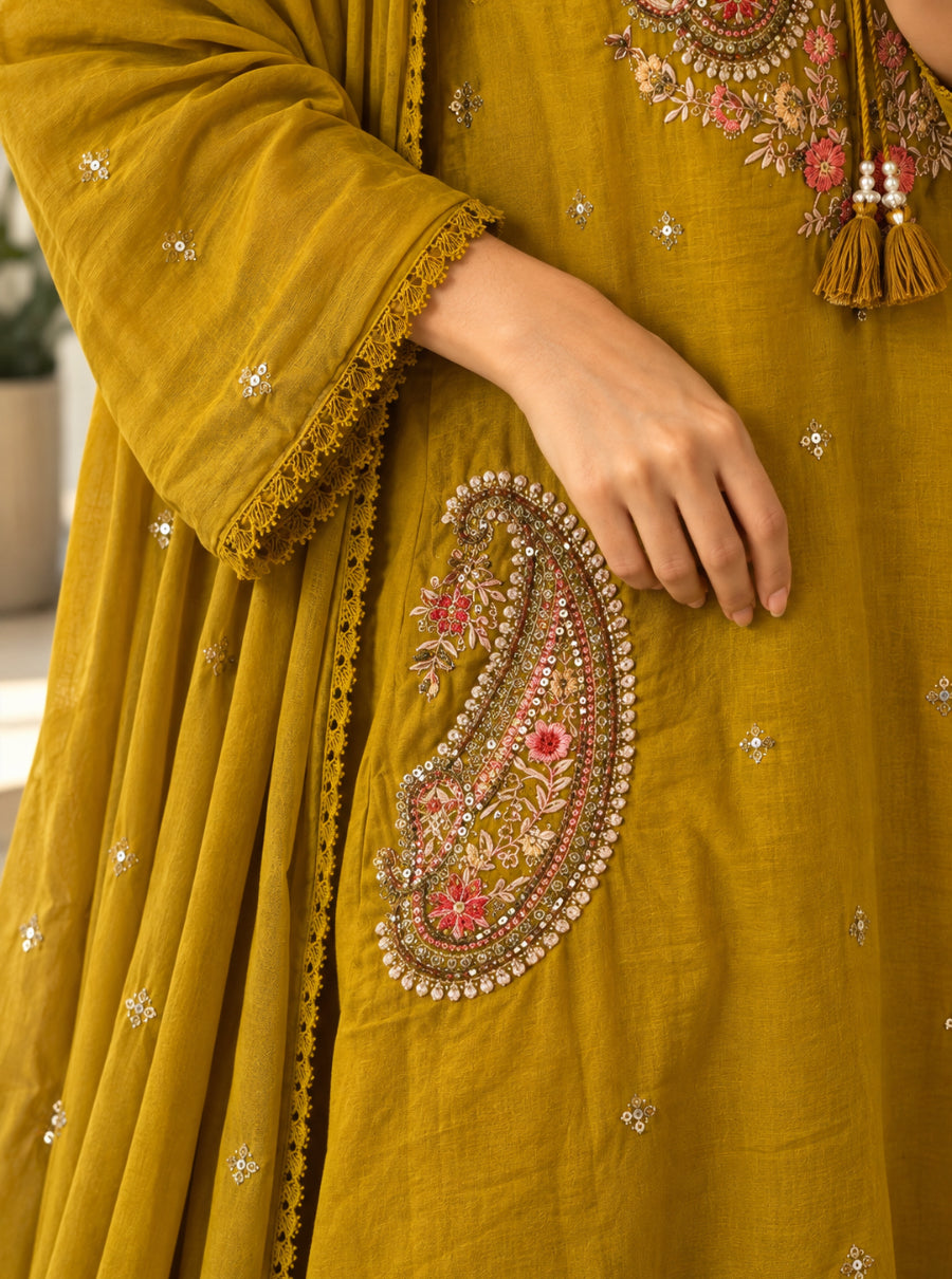 AARADHYA — The Festive Paisley Mul Cotton Suit Set