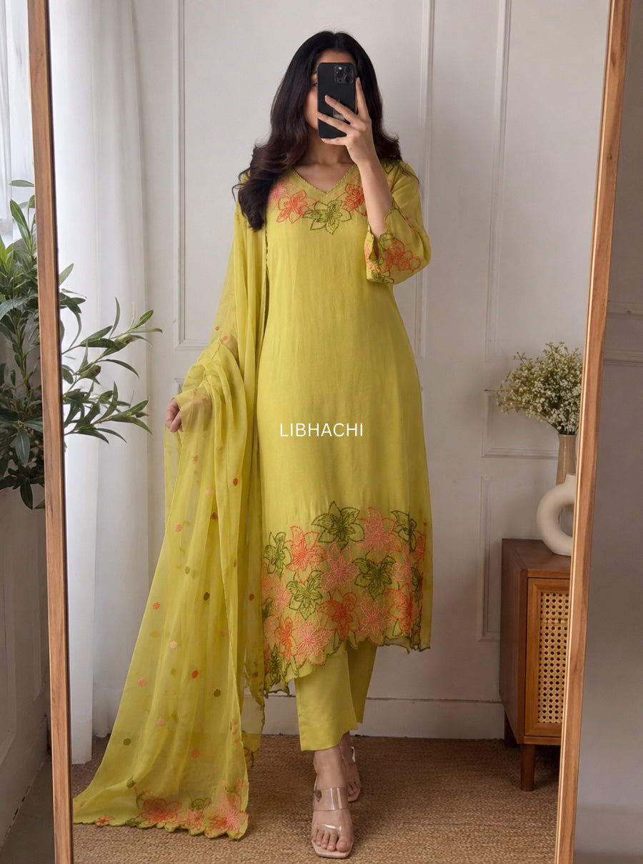 Bloom of Florals — Mul Chanderi Suit Set