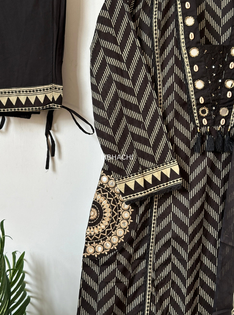 Midnight Nazar Kurta Set
