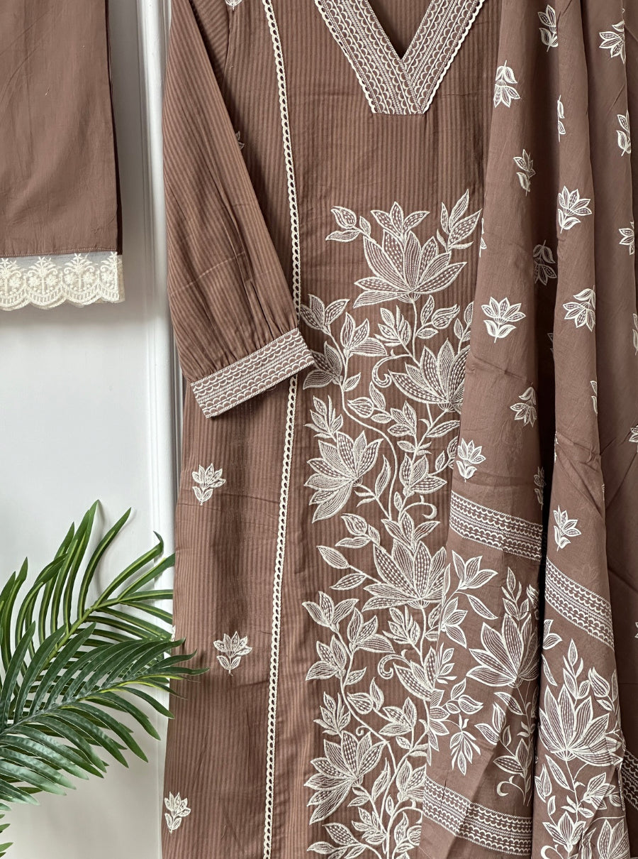 Zyra Bloom Embroidered Cotton Suit Set