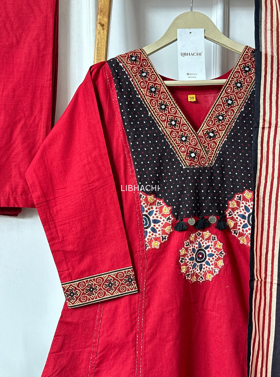 Regal Loom Cotton Suit Set