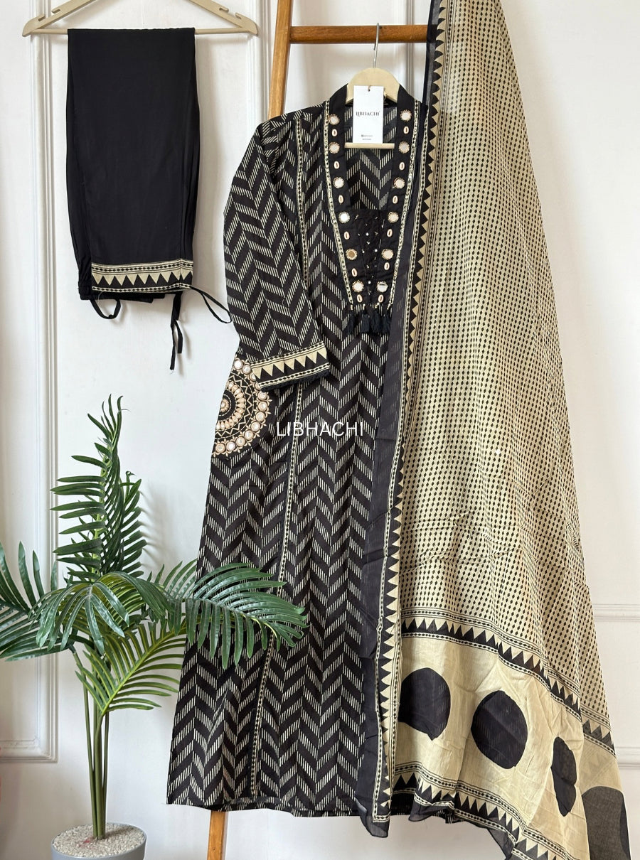 Midnight Nazar Kurta Set
