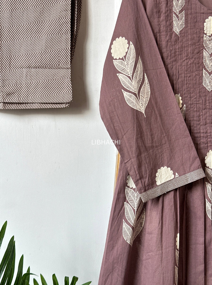 Vrinda Leaf Cotton Suit Set