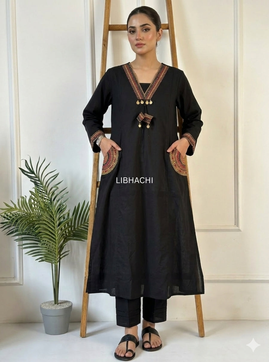 Pocket Art Embroidered Kurta Set