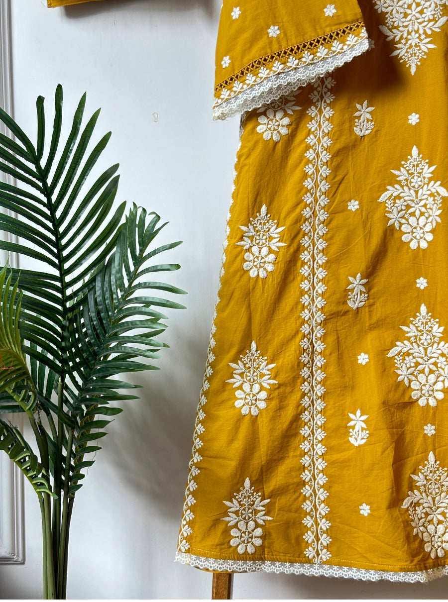 Zariya Chikankari Elegance Suit Set