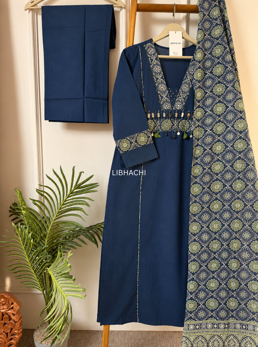 Rang-e-Raas Mirror suit set