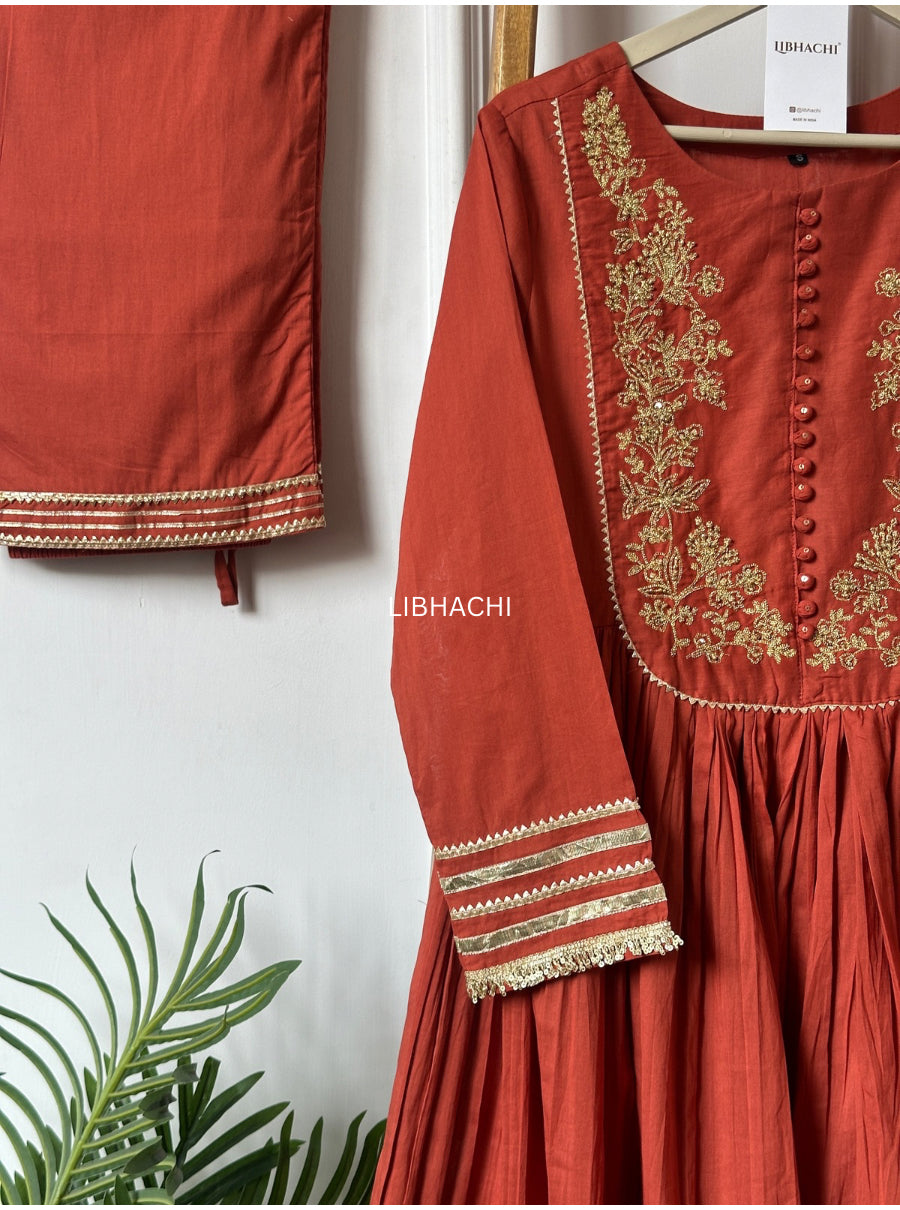 Cinnamon red and brown suit set