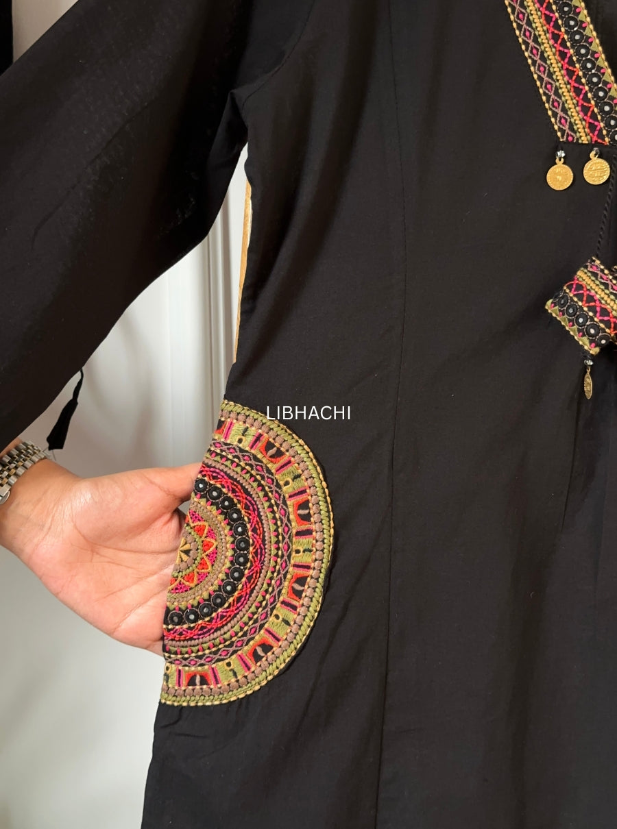Pocket Art Embroidered Kurta Set