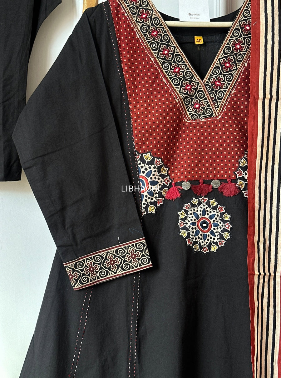 Regal Loom Cotton Suit Set