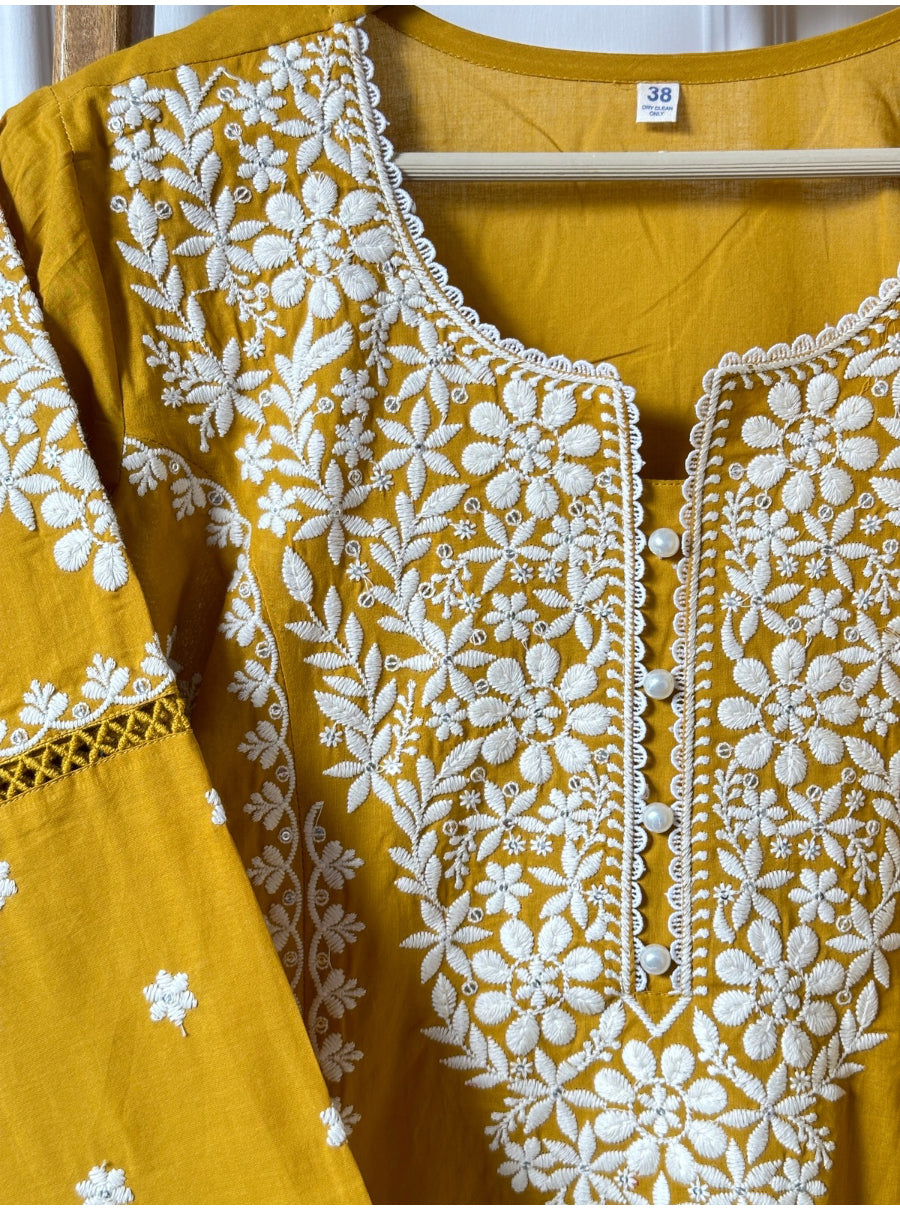Zariya Chikankari Elegance Suit Set