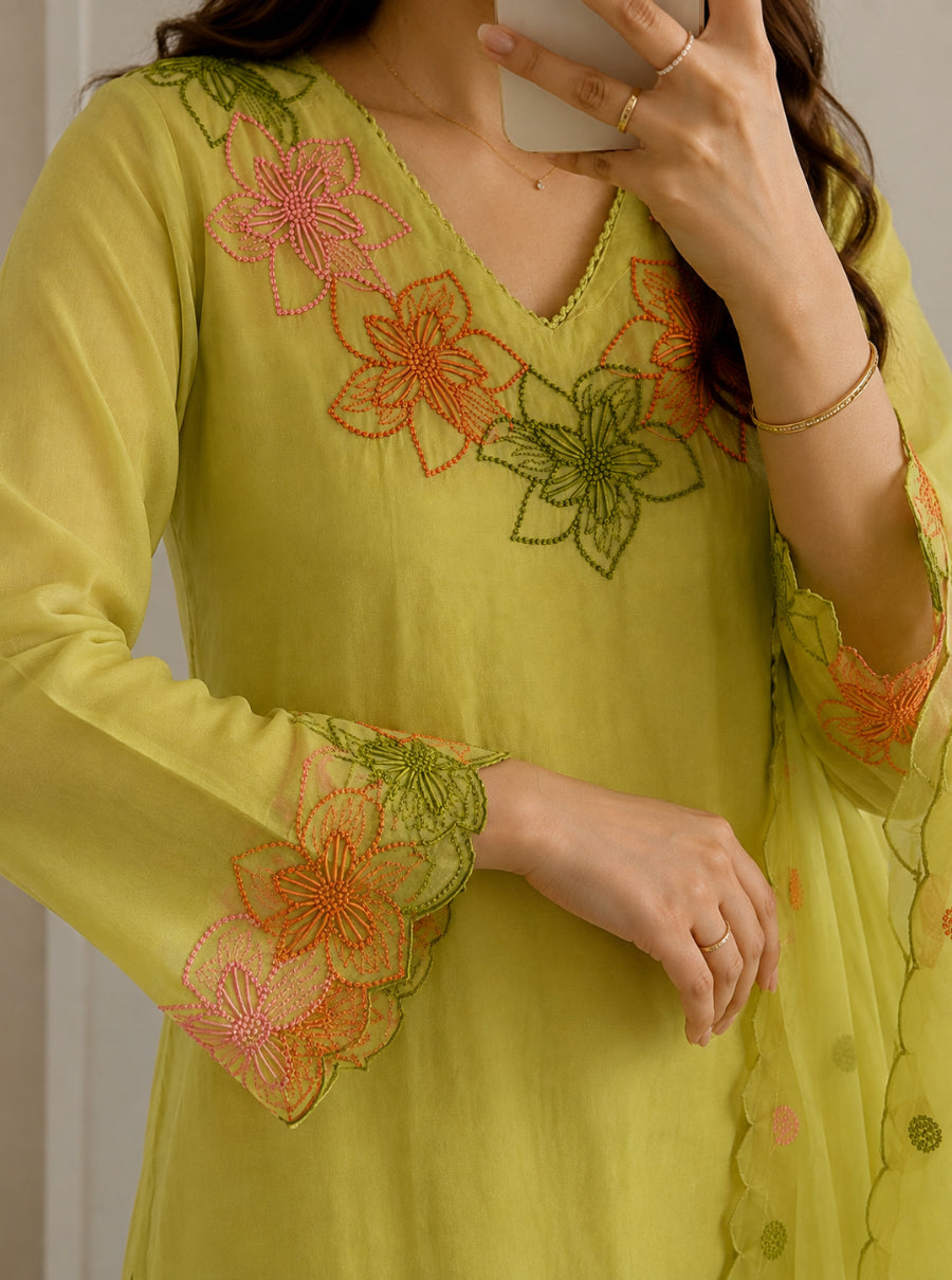 Bloom of Florals — Mul Chanderi Suit Set