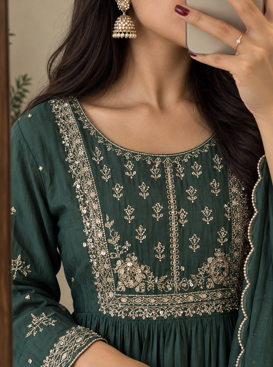 Rajvi Zarika — The Dabka • Zardozi • Zari Edit