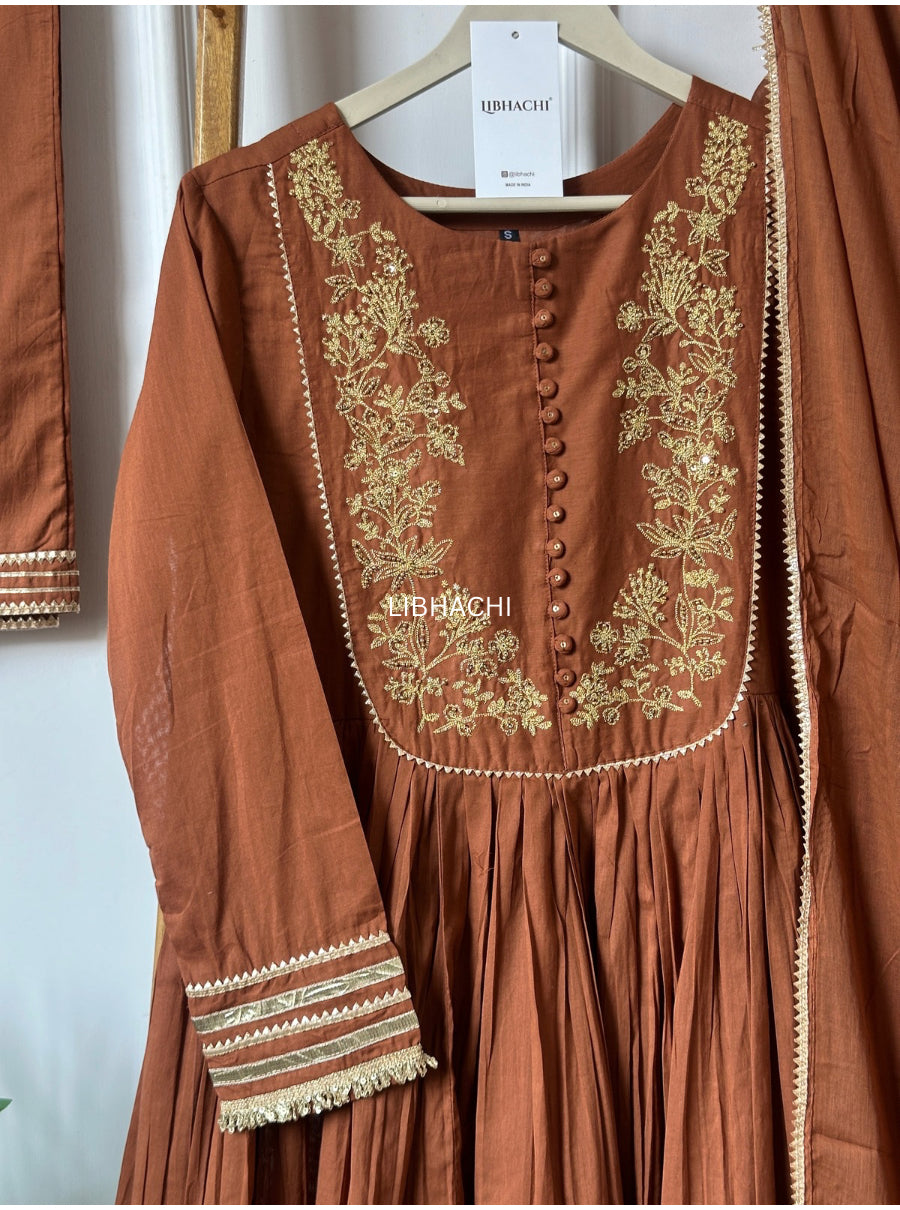 Cinnamon red and brown suit set