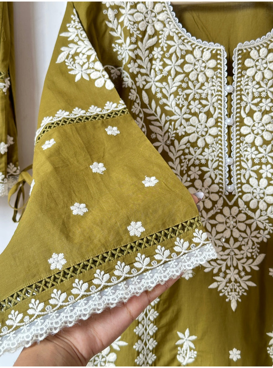 Zariya Chikankari Elegance Suit Set