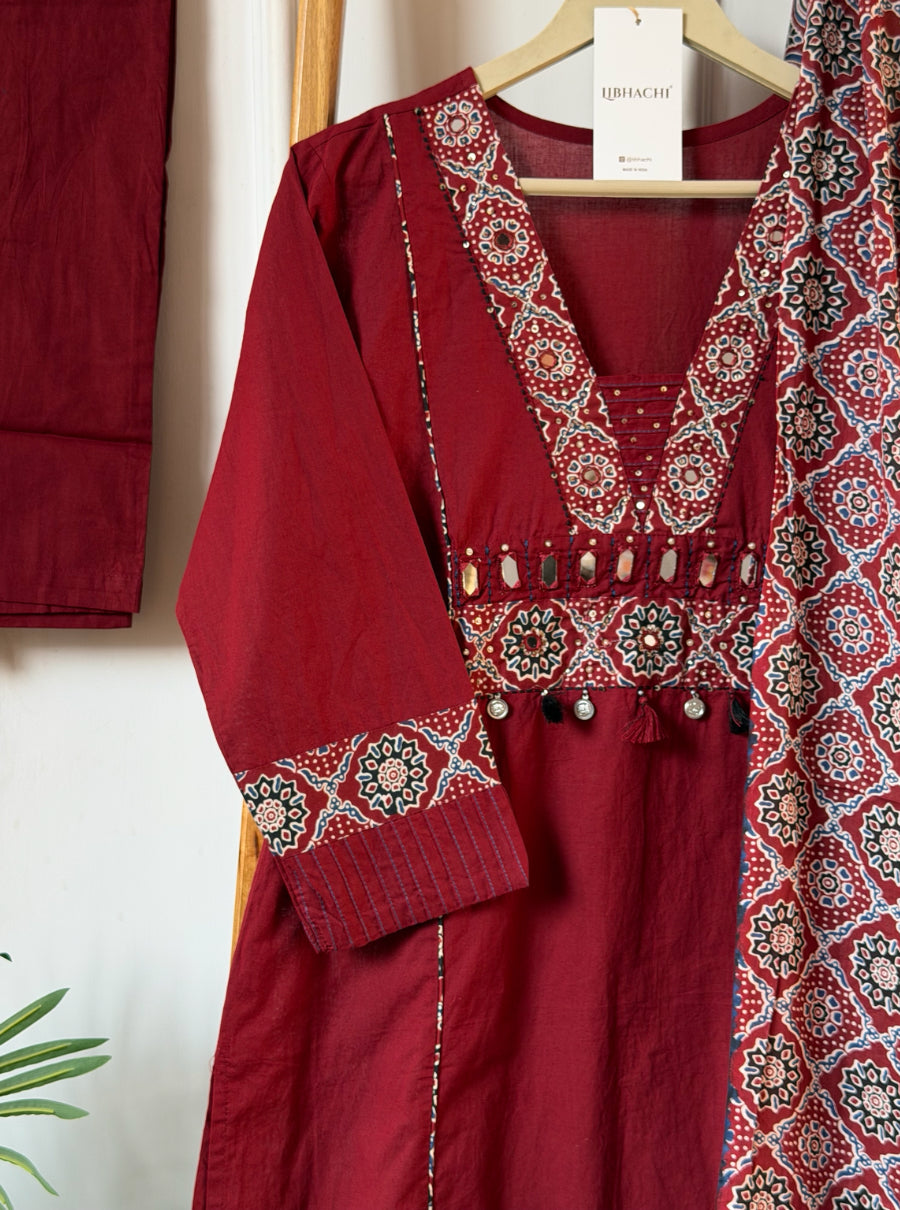 Rang-e-Raas Mirror suit set