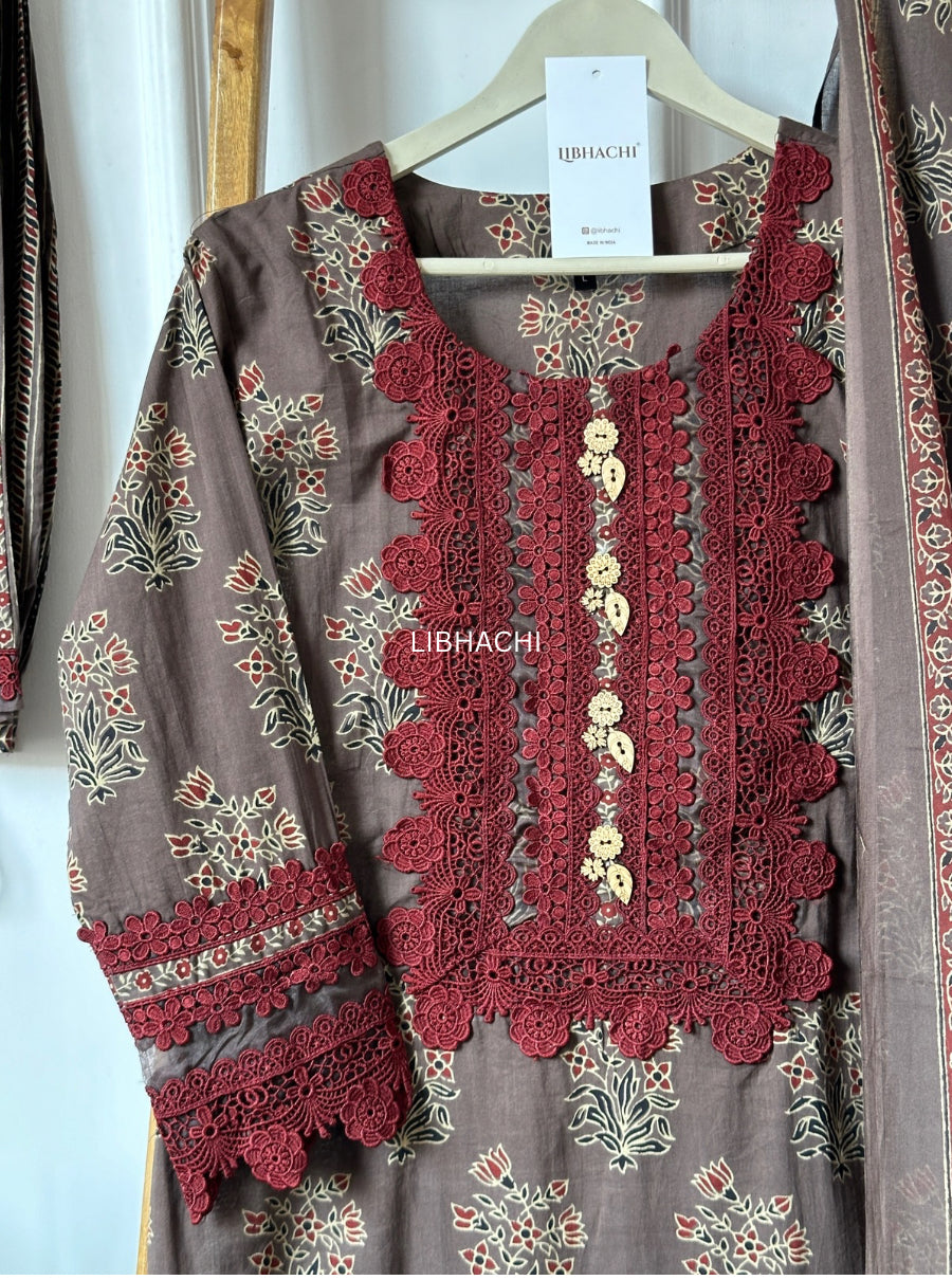 Lace Pakistani suit set