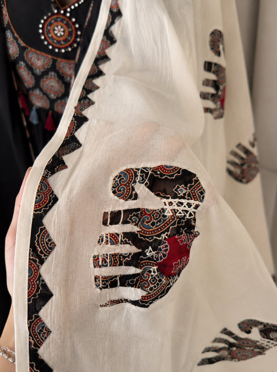 Gajraaj × Ajrakh