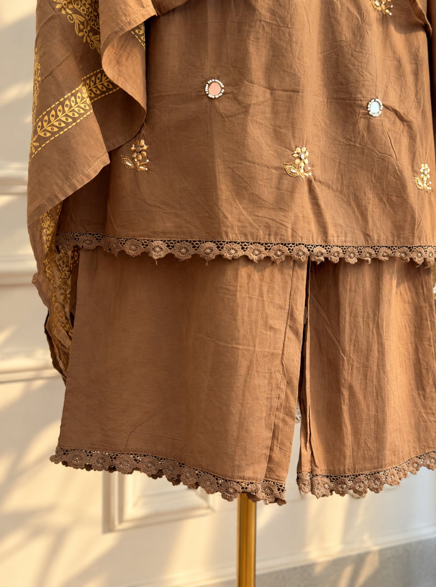 Noor-e-Brown – Chocolate Brown Embroidered Cotton Suit Set
