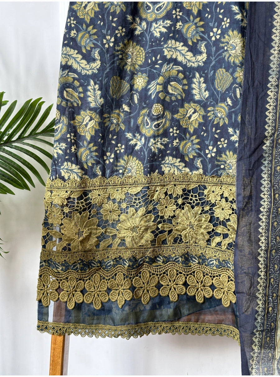 Zeenat Lace Heritage Set