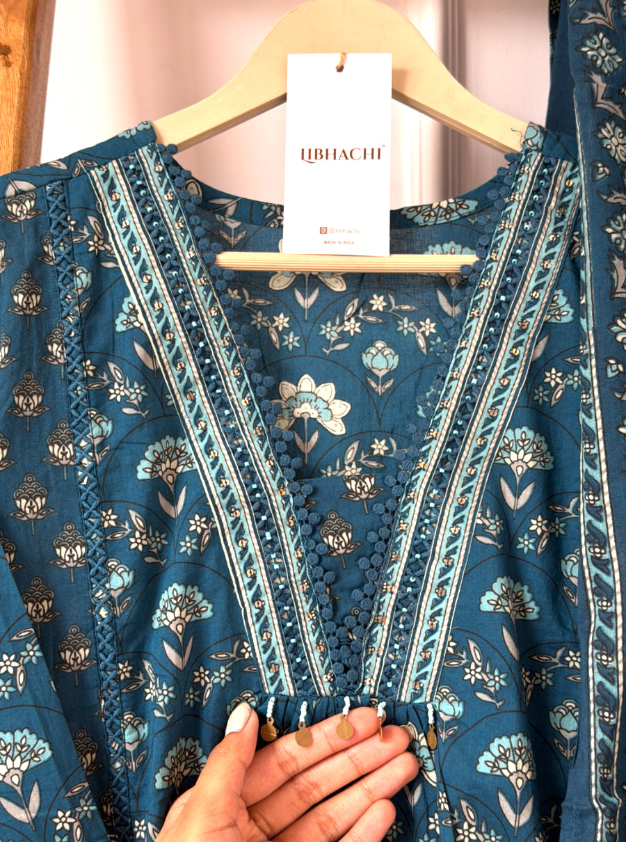 Kadambari Lace Bloom