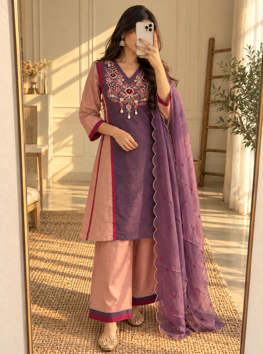 Gulabi Shaam – The Mulchanderi Suit Set