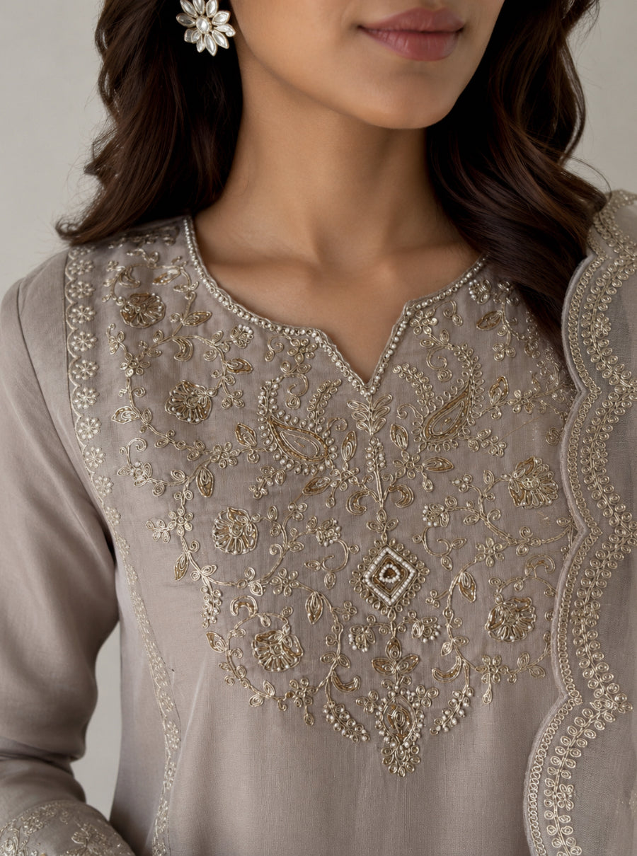 Nooré Pitta Zardozi Suit Set